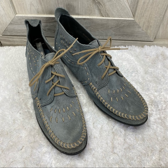 Minnetonka Womens Chukka Boot Moccasins Blue Suede Contrast Topstitching 11 - Picture 2 of 14